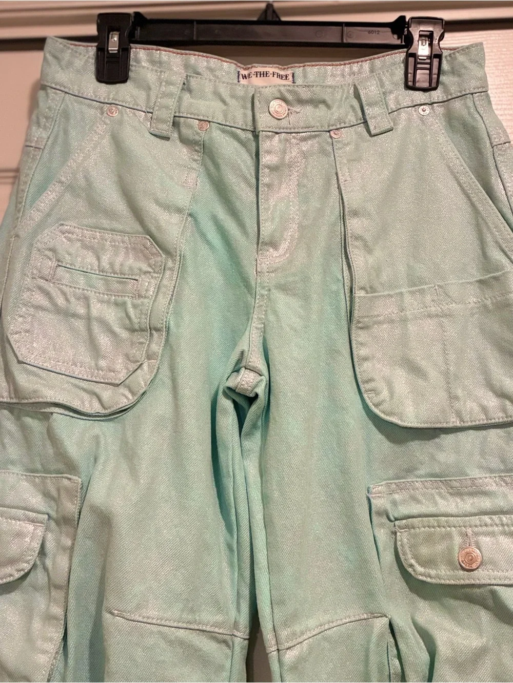 Like New We the Free "Lap of Luxury" Barrel Cargo Jeans in Metallica Aquamarine - Picture 9 of 14